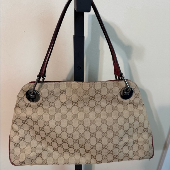 Gucci Eclipse Canvas Shoulder Bag - Picture 2 of 16